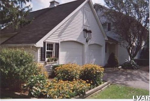 2nd image of 1341 Brassie St