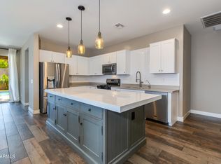 3713 E Sophie Ln, Phoenix, AZ 85042