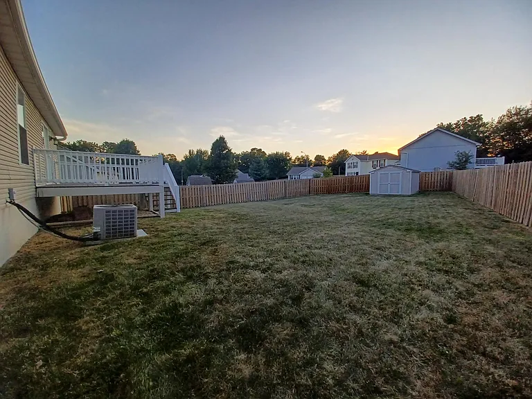 8108 NW 77th Ct — Photo 4