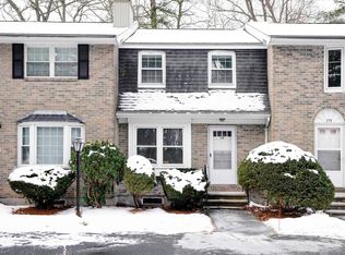 Mountain Home Estates, Londonderry, NH 03053