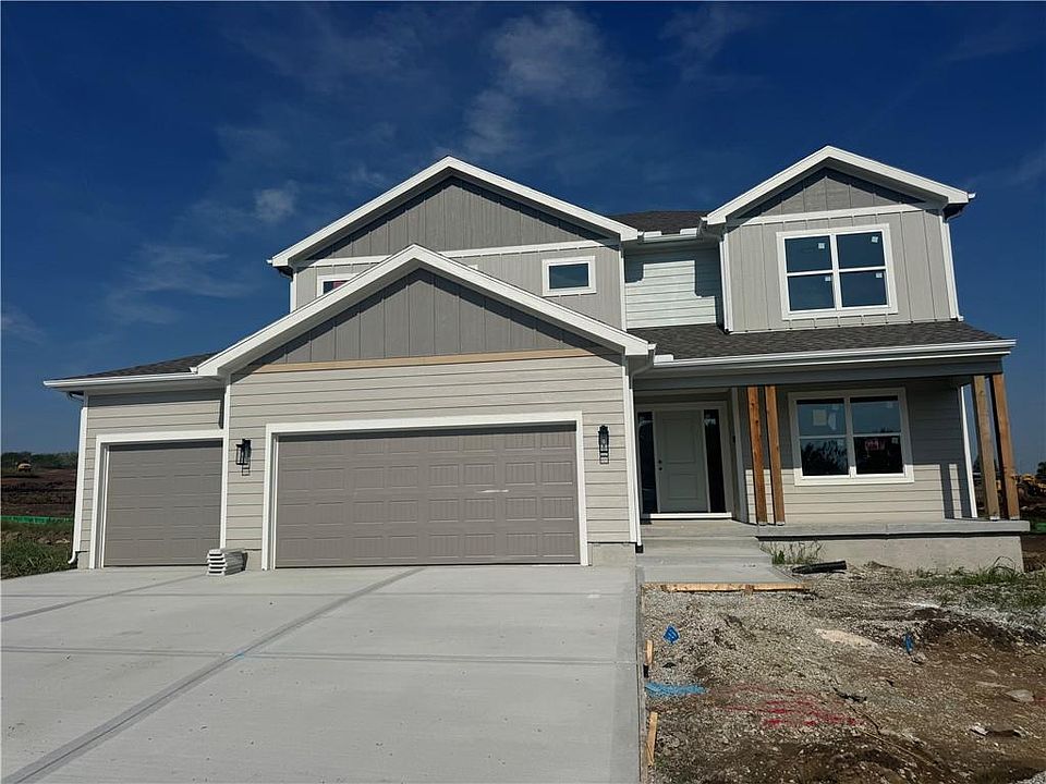 1st image of 834 Reed Dr