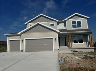 834 Reed Dr, Raymore, MO 64083