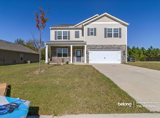 65 Blue Aspen Dr, Fuquay Varina, NC 27526