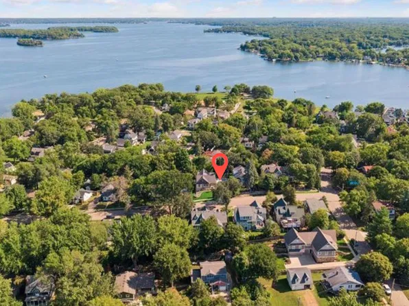 163 2nd St, Excelsior, MN 55331