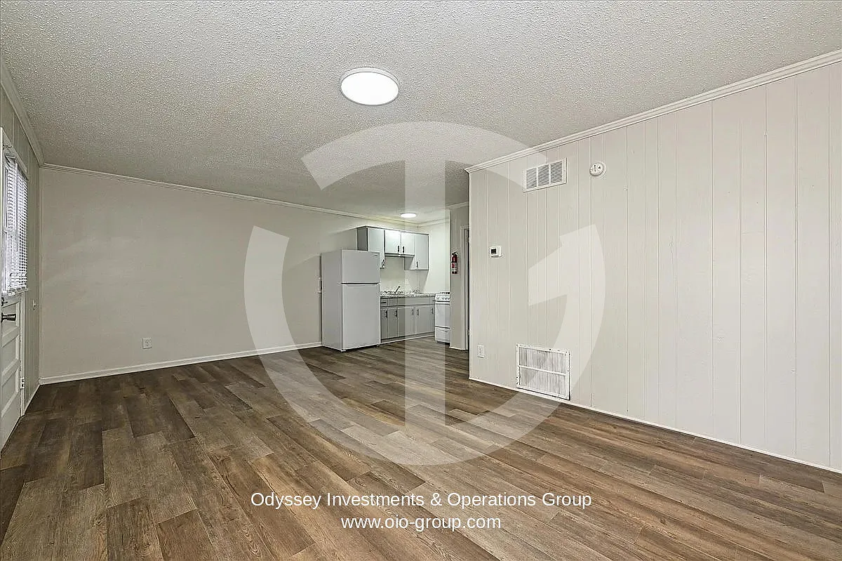 2 bed, 520 sqft, $1,195 — Photo 3