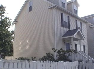 614 Cedar St UNIT 2, Beaufort, NC 28516