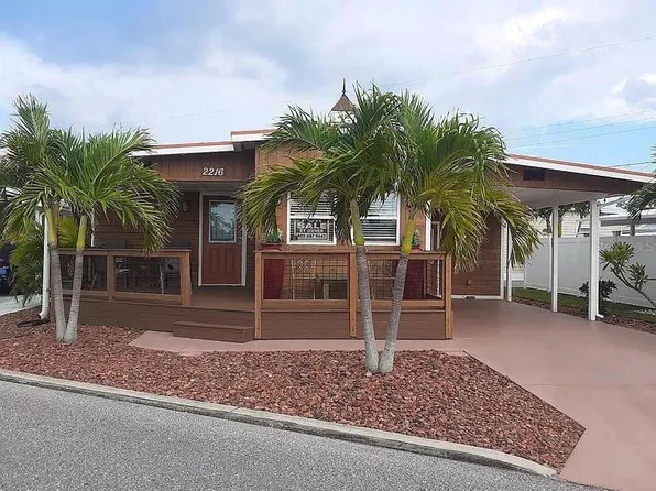 2216 Pennsylvania Ave, Bradenton, FL 34207