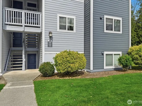 14006 NE 181st Place #B106, Woodinville, WA 98072