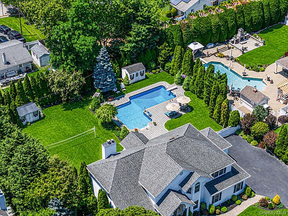 5th image of 10 Park View Lane