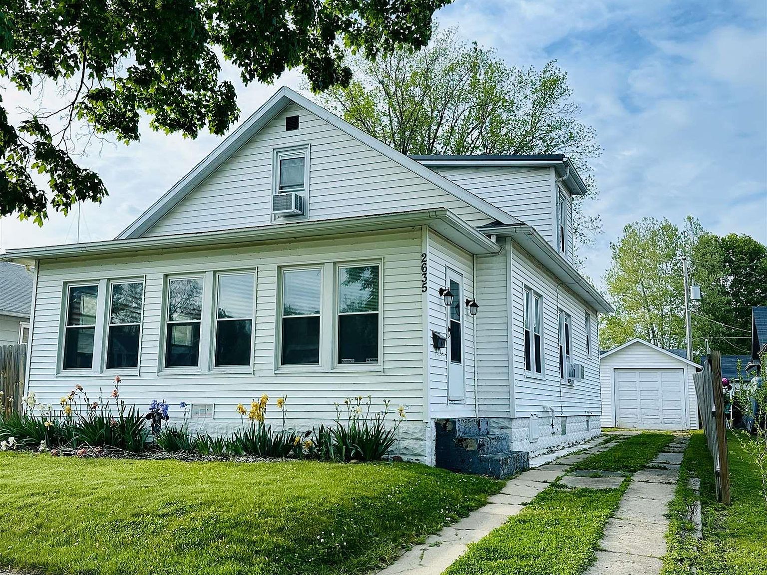 2635 Avenue H, Fort Madison, IA 52627 | Zillow