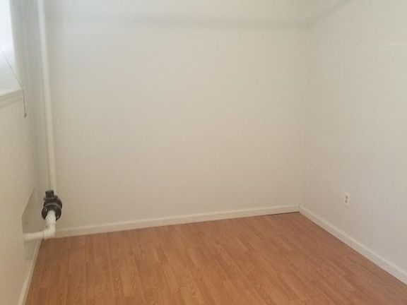 5th image of 31 67th St APT 1