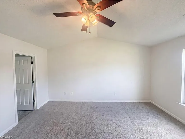 1807 Antler Ct — Photo 9