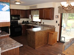 1462 Cobblestone Ct, Ann Arbor, MI 48108