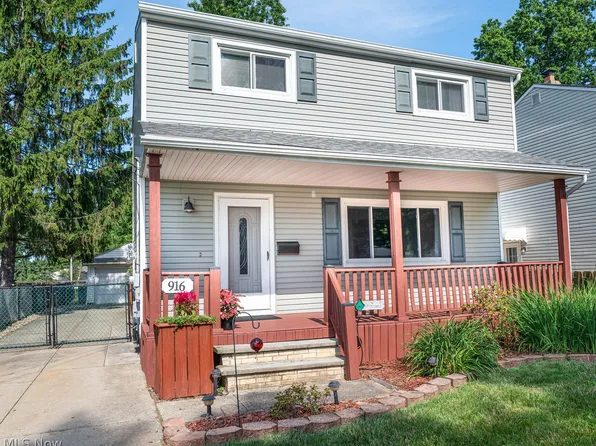 916 Center Rd, Eastlake, OH 44095