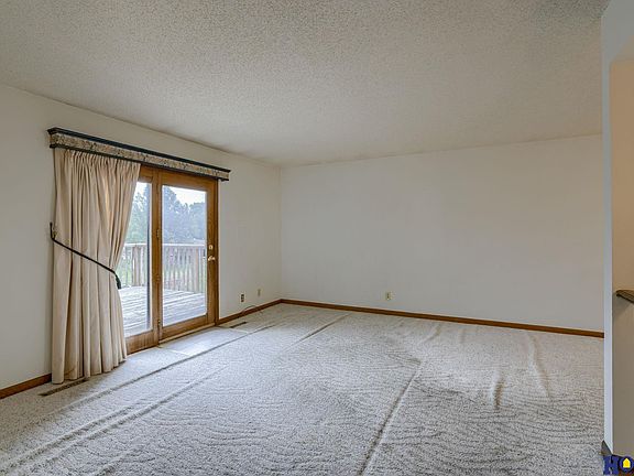 5th image of 3718 Wildbriar Ln