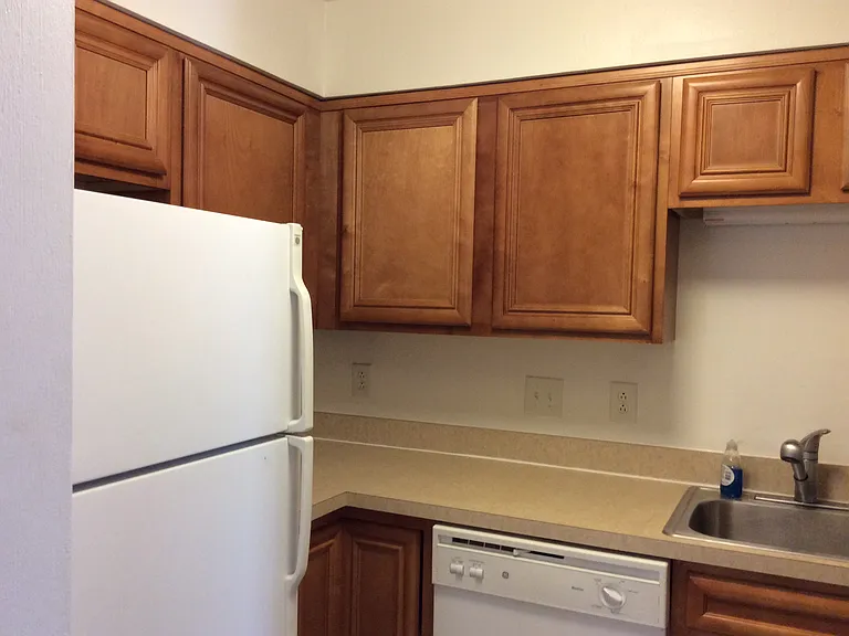 1780 Liberty Ln #C35 — Photo 6