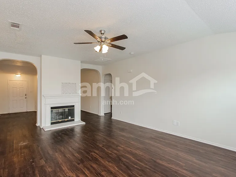 1100 Warrington Way — Photo 9