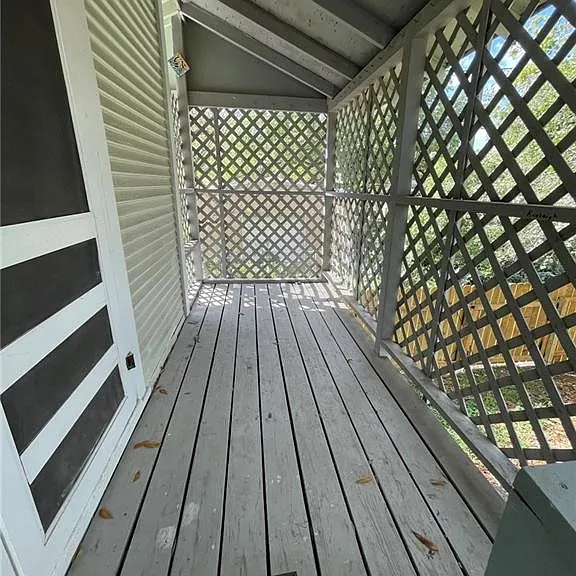 715 1/2 W Richard Ave — Photo 2