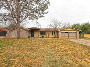 407 Longshadow Rd, Laredo, TX 78041
