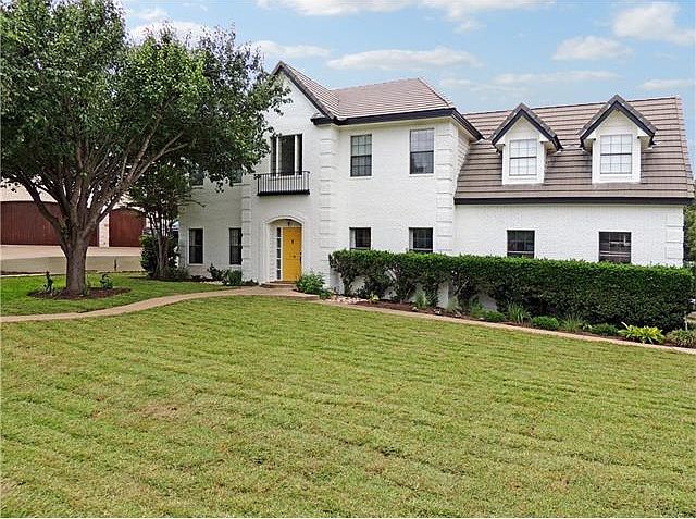 1st image of 20 Autumn Oaks Dr