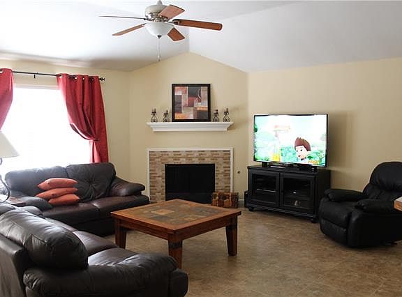 3rd image of 11516 Lauren Way
