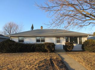 2310 W Glen Flora Ave, Waukegan, IL 60085