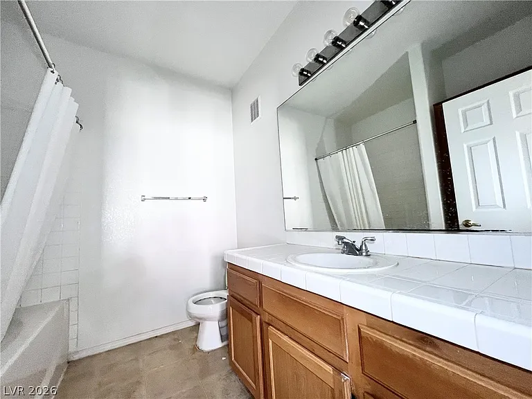 2121 Echo Bay St #204 — Photo 15