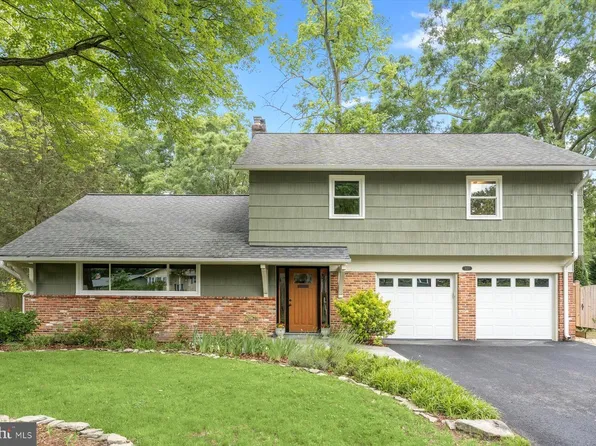 3127 Battersea Ln, Alexandria, VA 22309
