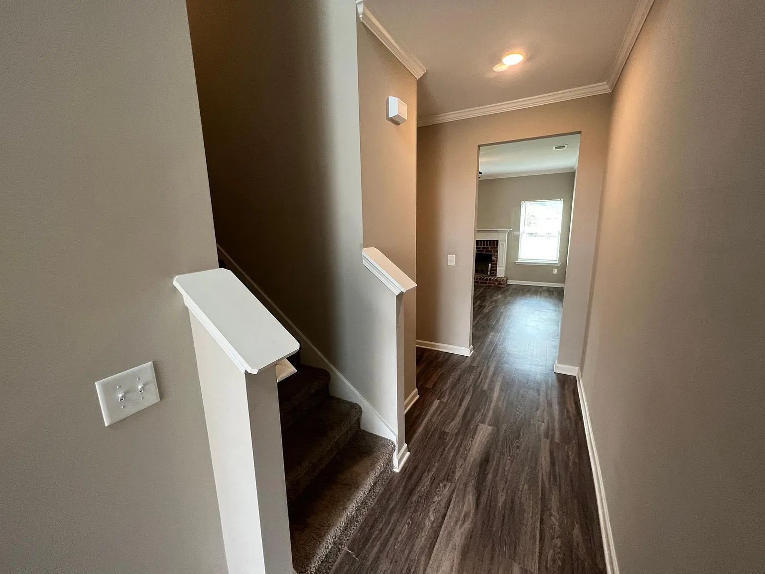 3 bed, 2.5 bath, 1705 sqft, $1,650 — Photo 2