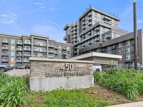 2nd image of 450 Dundas St #225