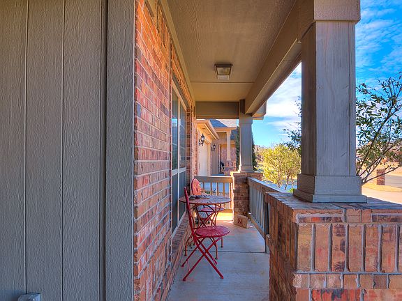 3rd image of 2624 Nw 183rd Street