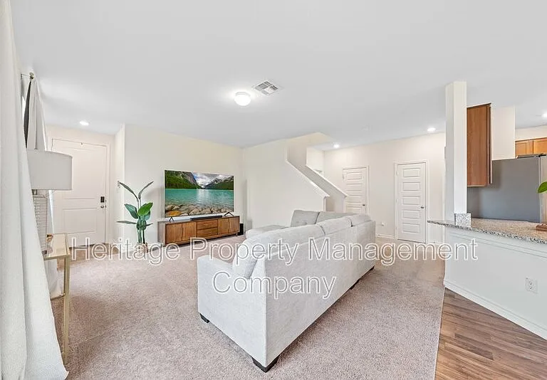 10643 W Military Dr #33 — Photo 5