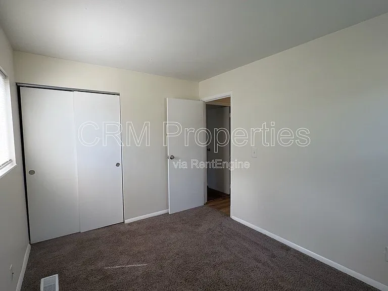 8501 Athens Ct — Photo 13