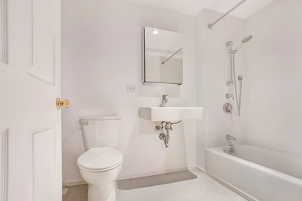 Rented by Douglas Elliman | media 17