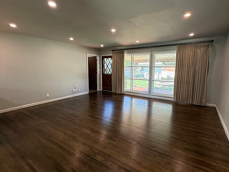 3829 S Jamestown Ave — Photo 10