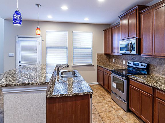 5th image of 4132 William Dehaes Dr