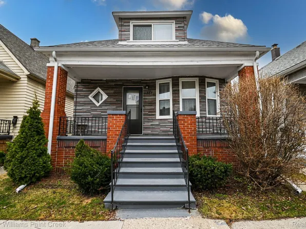 11387 Sobieski St, Hamtramck, MI 48212