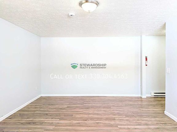 4th image of 1111 N Elm St APT E