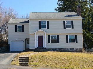 11 Ashmore Rd, Worcester, MA 01602