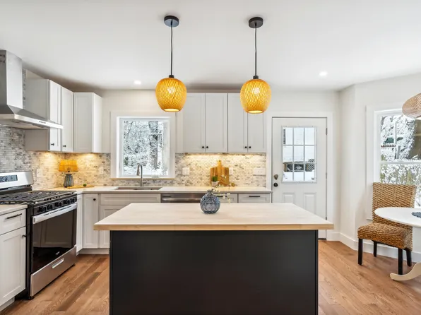17 Bailey Street, Bath, ME 04530