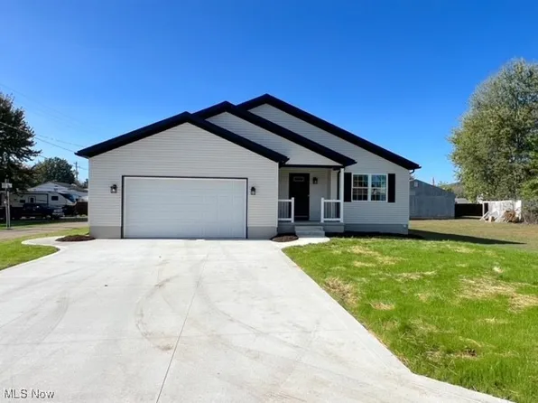 134 N Plum St, Gnadenhutten, OH 44629