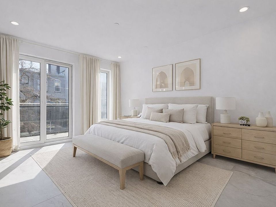 1st image of 122 Palmetto St #2L