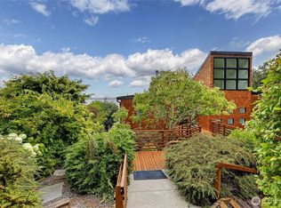 4310 Rockaway Beach Rd NE, Bainbridge Island, WA