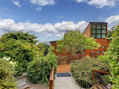 4310 Rockaway Beach Road NE, Bainbridge Island, WA, 98110