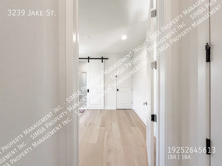 3239 Jake St — Photo 4