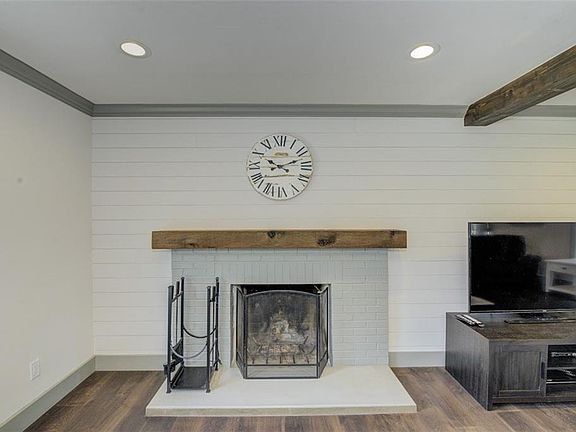 4th image of 7699 Dianna Dr