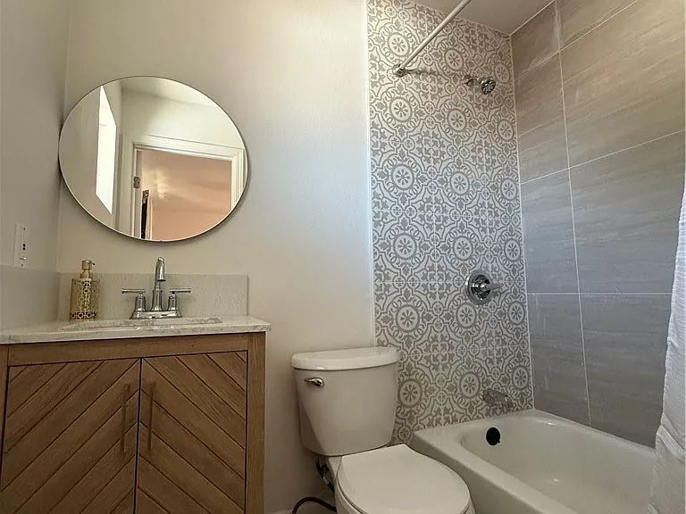 9925 Redwood Ave — Photo 23