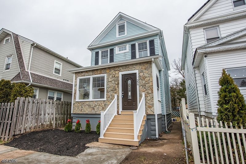1st image of 256 Rhode Island Ave