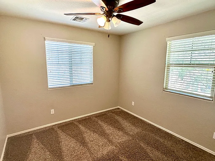 7363 W Cambridge Ave — Photo 3