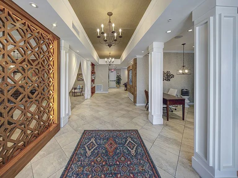 Solle Davie Luxury Apartments — Photo 22